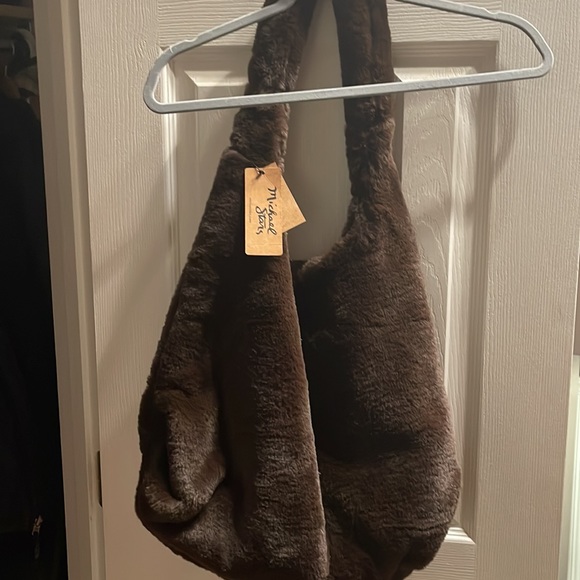 BNWT Michael STARS ⭐️ Faux Fur Hobo bag~This bag is a RARE find! - Picture 3 of 8